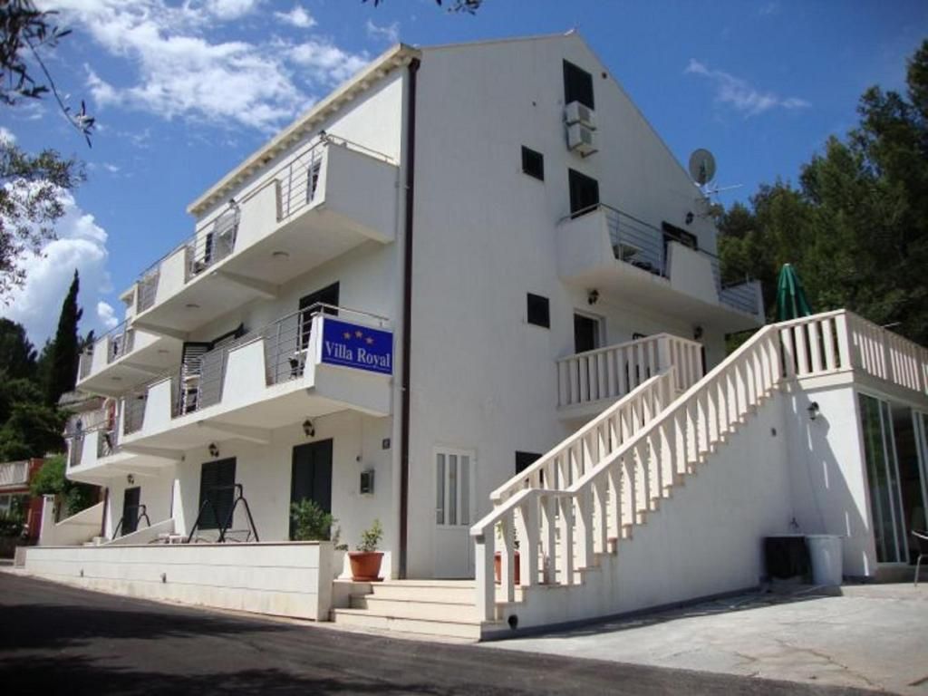 Villa Royal, Cavtat